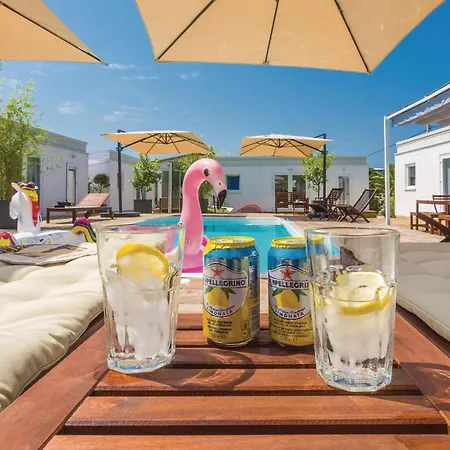 Pet Friendly In With Wifi Holiday home Petrcane