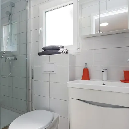 Pet Friendly In With Wifi Holiday home