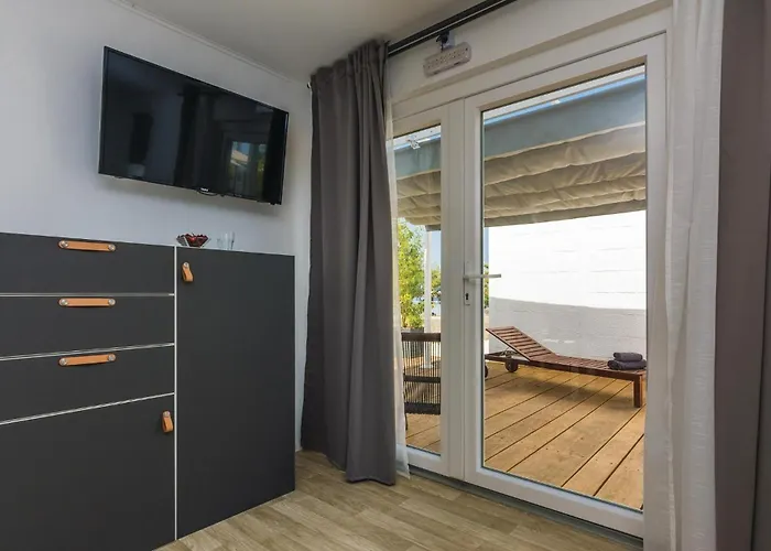 Ten-bedroom In Дом отдыха